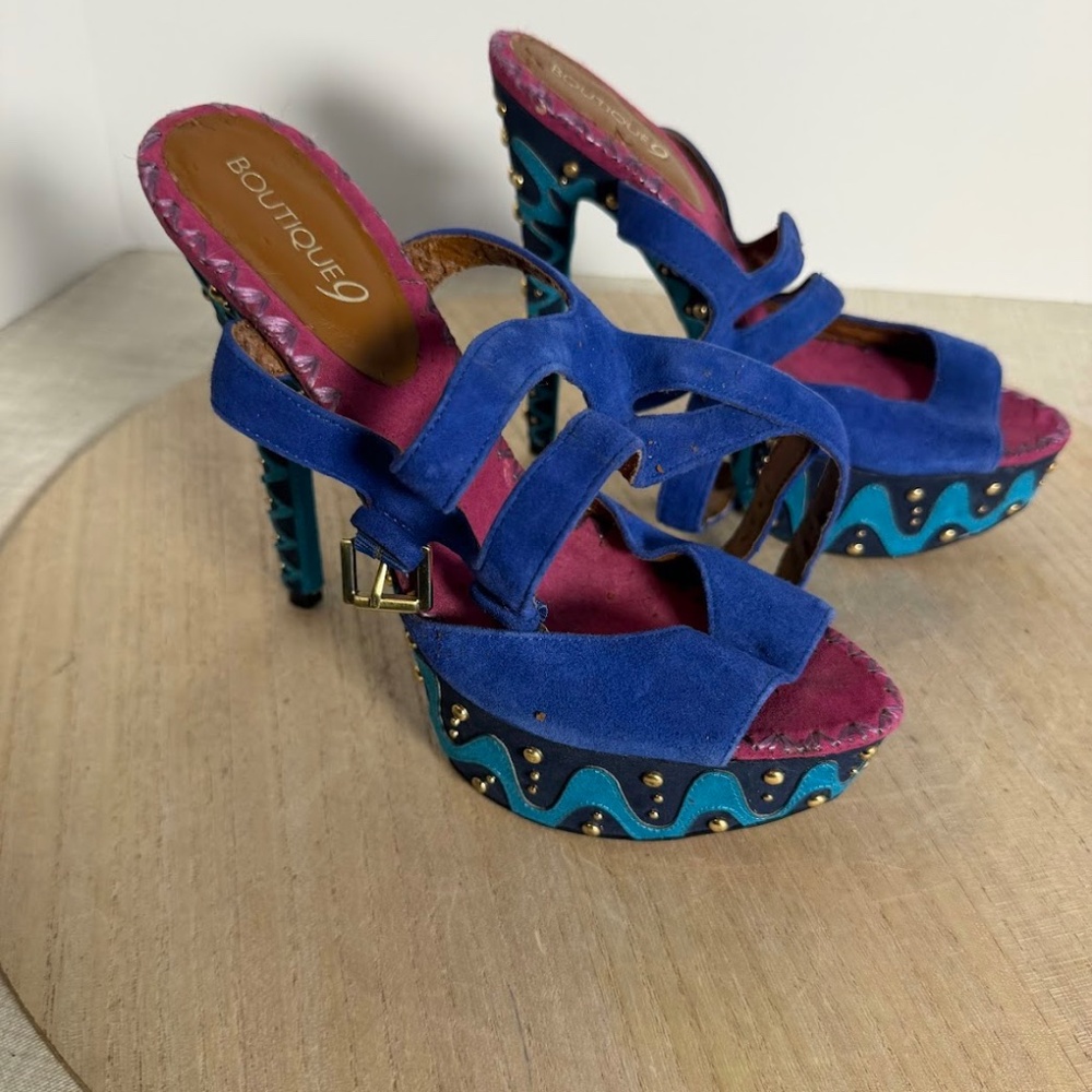 Boutique 9 Blue Suede Platform Heels Studded Ankle Strap Women’s 5.5 - Picture 2 of 9